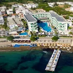 Dragut Point South 4*
