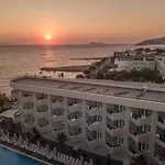 Dragut Point South 4*