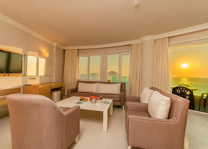 Dragut Point South אתר נופש טורגוטריס