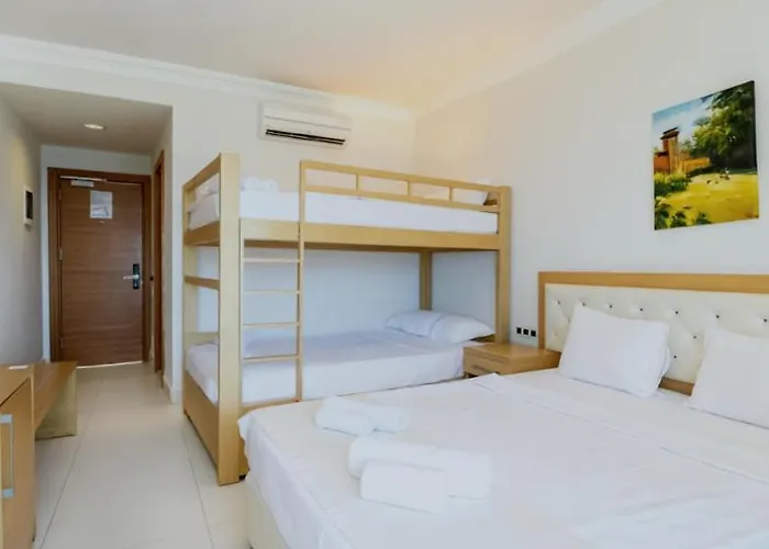 Dragut Point South טורגוטריס