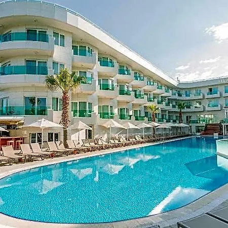 Resort Dragut Point South