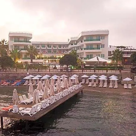 Dragut Point South Feriested Turgutreis