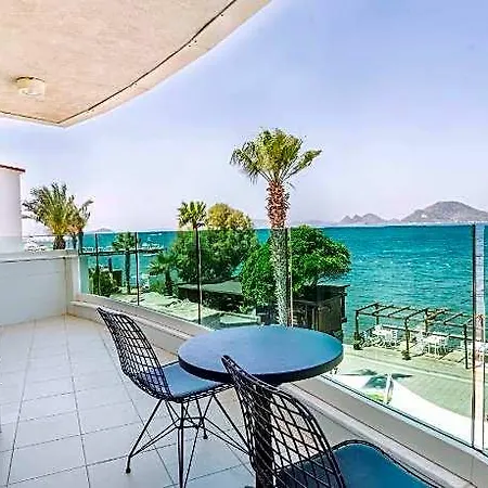 Dragut Point South Resort 4*
