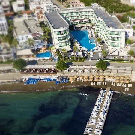 Θέρετρο Dragut Point South 4*