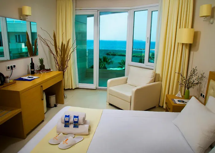 Dragut Point South Θέρετρο