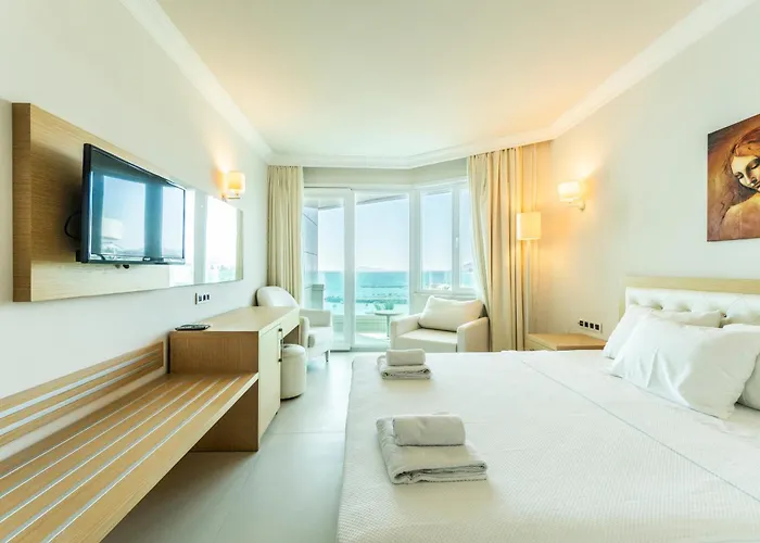 Dragut Point South Θέρετρο