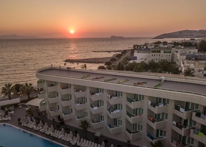 Dragut Point South 4*