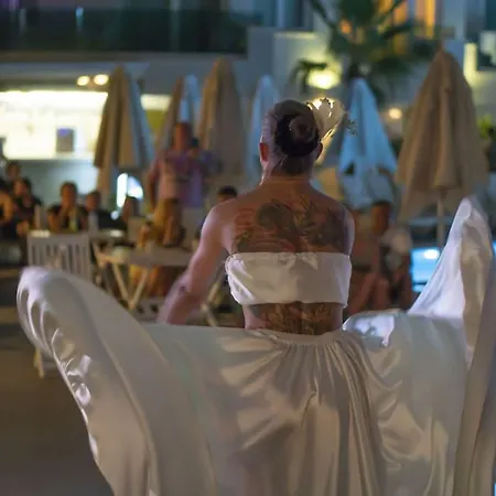 Semesteranläggning (resort) Dragut Point South