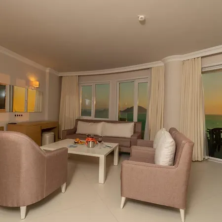 Semesteranläggning (resort) Dragut Point South Turgutreis